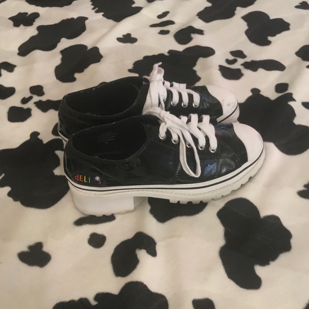delias heeled sneakers